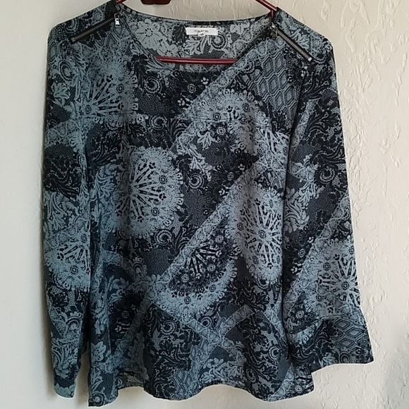 🟣 3/$25 MAURICIES | NWOT blouse - Picture 1 of 3